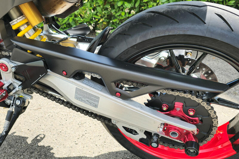 Upper chain guard Ducati Hypermotard 698 Mono - Carbon
