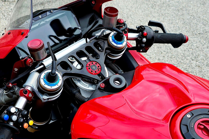 Ignition switch cover Ducati Panigale V4 - Carbon