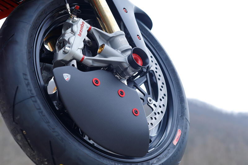 GP Ducts EVO &ndash; Glossy Carbon Brake Cooling System &ndash; Ducati Multistrada V4 MY2025