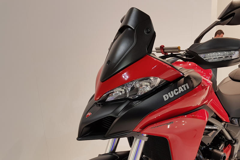 Windshield Ducati Multistrada 950/1200/1260 - matt carbon