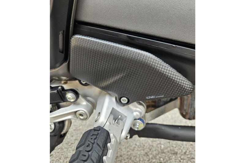 Heel guard kit Ducati Multistrada V4 - Carbon