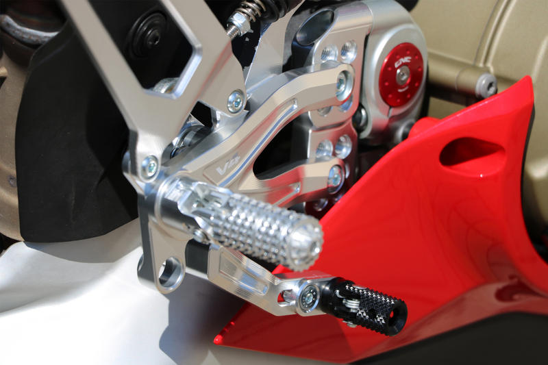 Pedane regolabili Ducati per serie Panigale V4 Silver