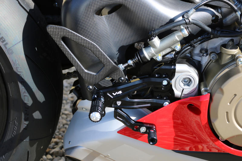 Adjustable rear sets RPS Ducati Panigale V4 - Carbon Black