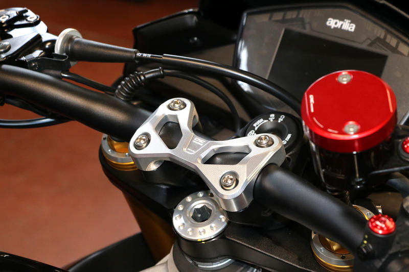 Riser Aprilia Tuono - Moto Guzzi v85 TT Silver