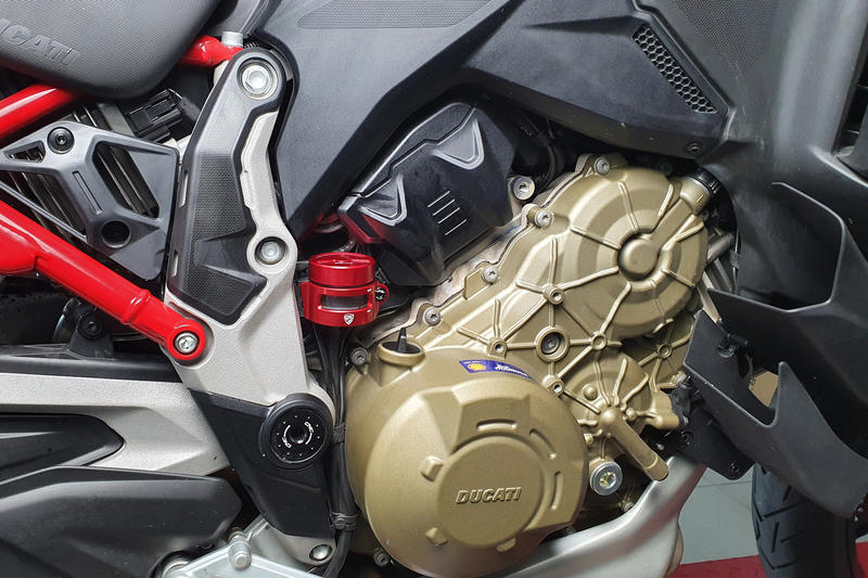 Fascetta serbatoio fluido freno posteriore Ducati Multistrada V4 Red